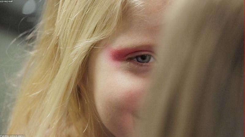 敏感肌护理全攻略：温和呵护脆弱肌肤