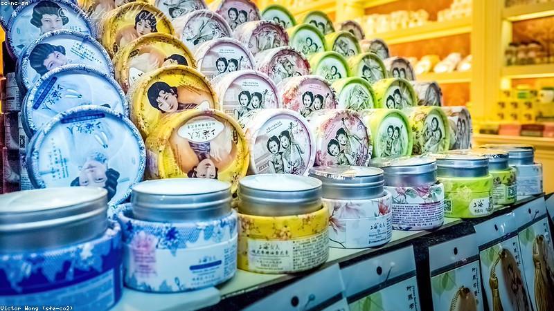 抗衰老全攻略:科学护肤+生活方式,双管齐下定格青春